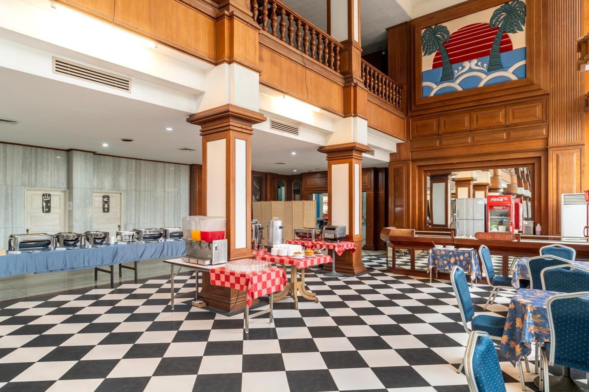 Welcome Plaza Hotel Паттая Екстер'єр фото