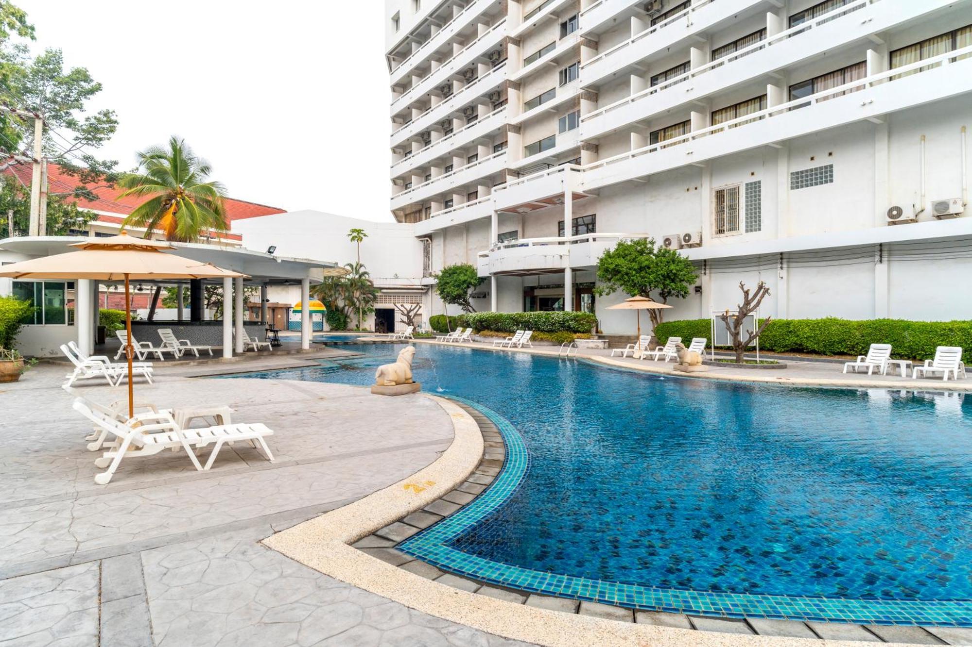 Welcome Plaza Hotel Паттая Екстер'єр фото