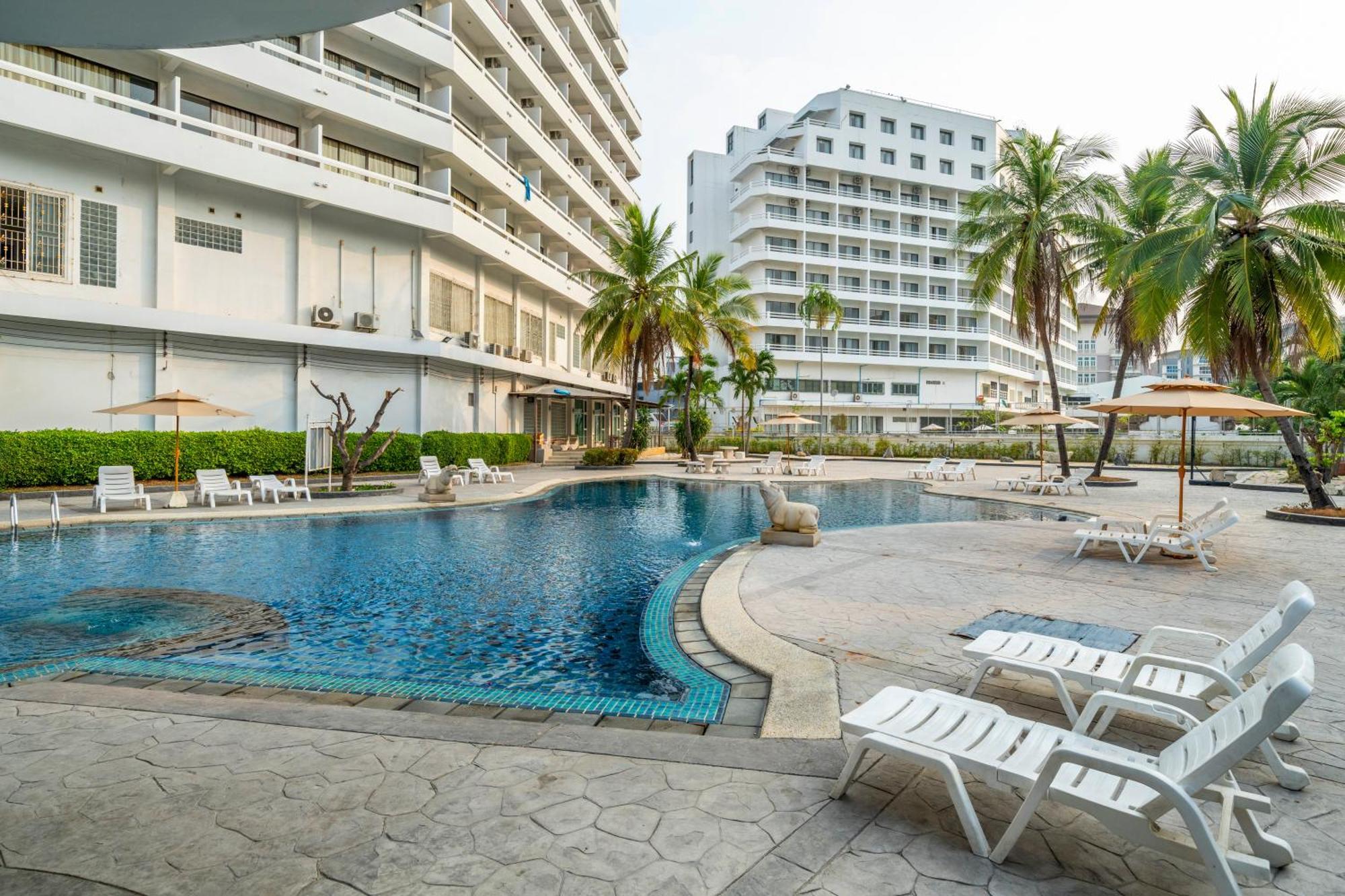 Welcome Plaza Hotel Паттая Екстер'єр фото