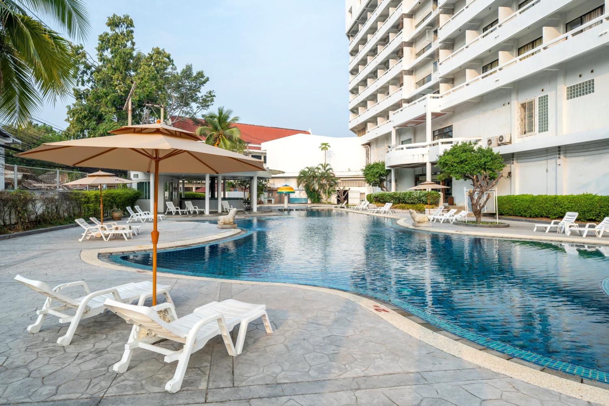 Welcome Plaza Hotel Паттая Екстер'єр фото