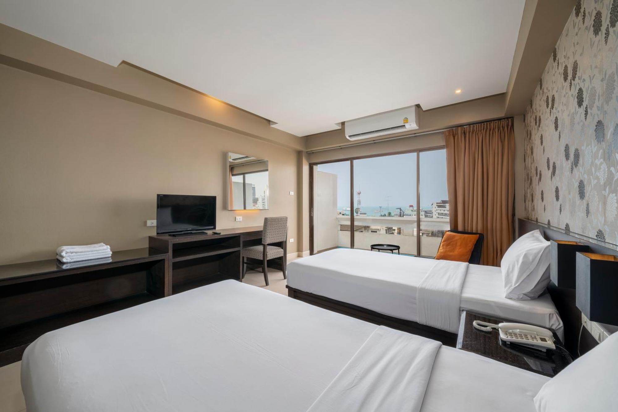 Welcome Plaza Hotel Паттая Екстер'єр фото