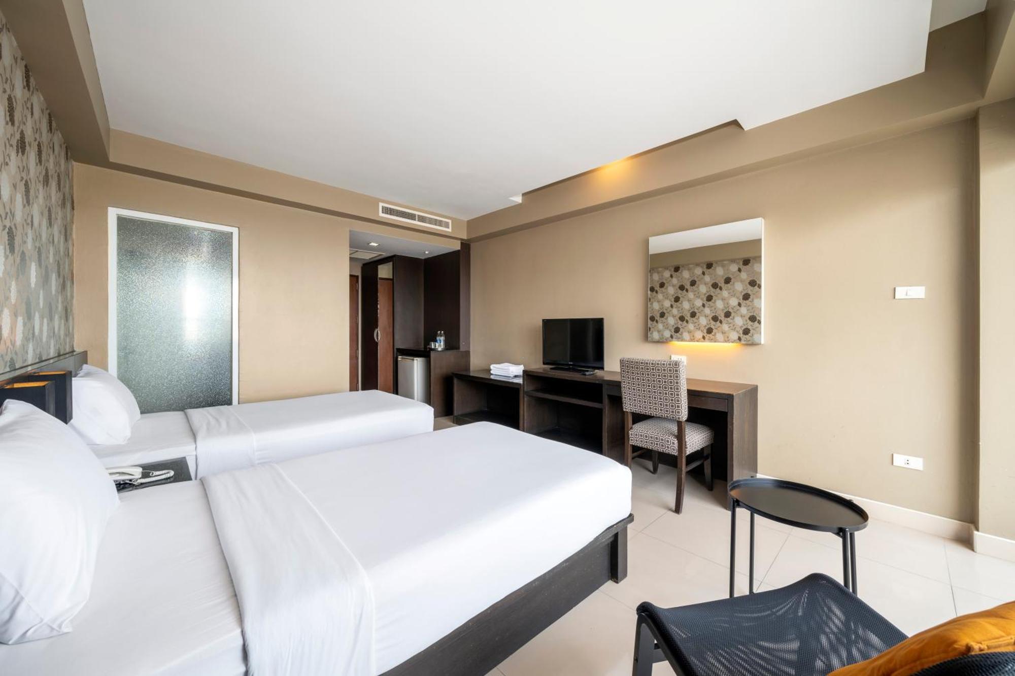 Welcome Plaza Hotel Паттая Екстер'єр фото