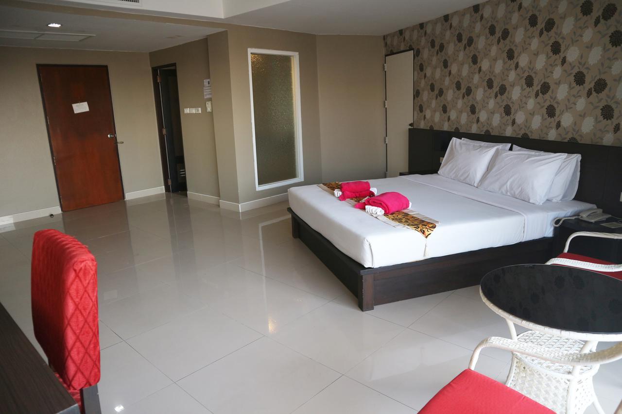 Welcome Plaza Hotel Паттая Екстер'єр фото