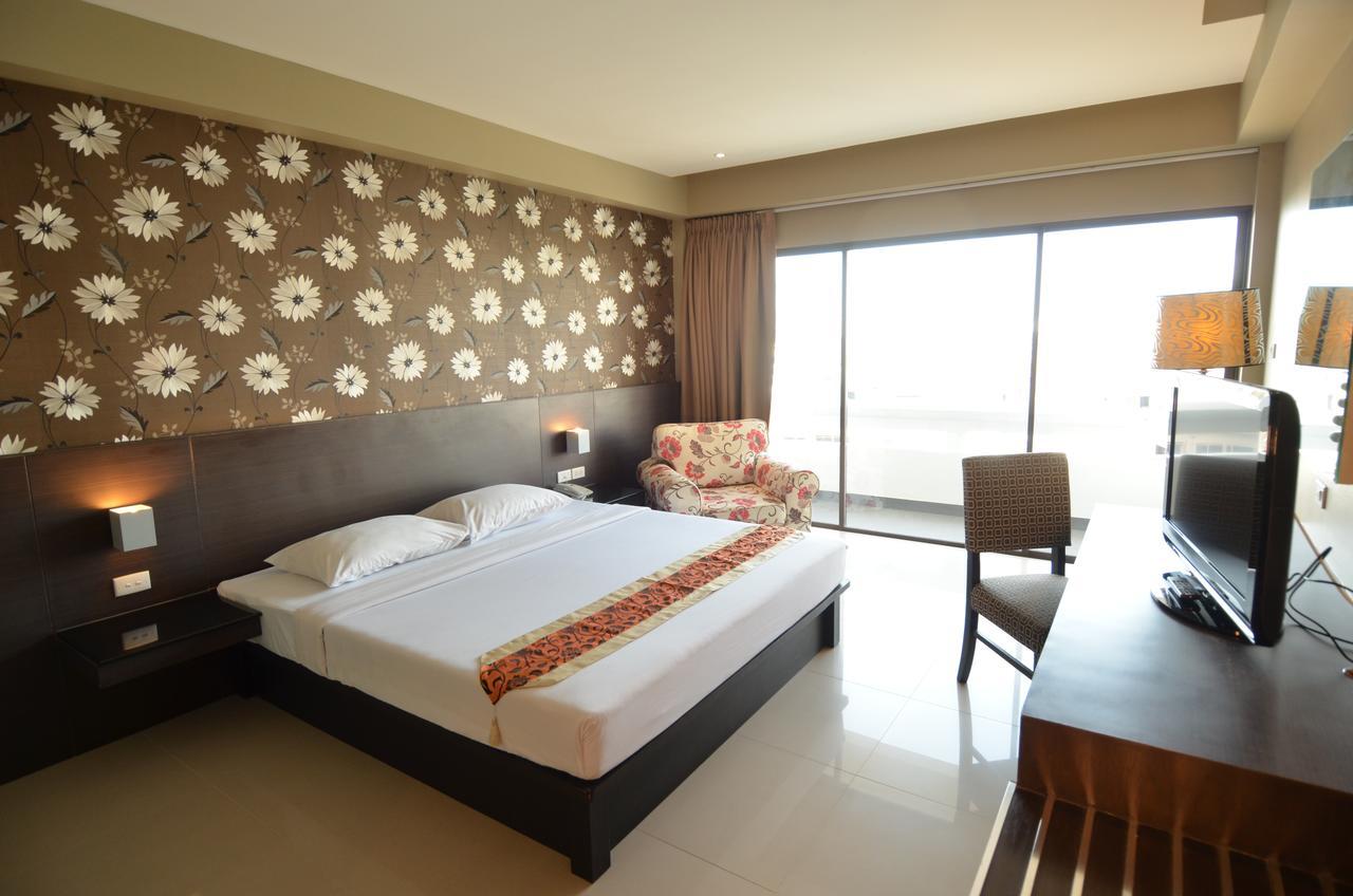 Welcome Plaza Hotel Паттая Екстер'єр фото