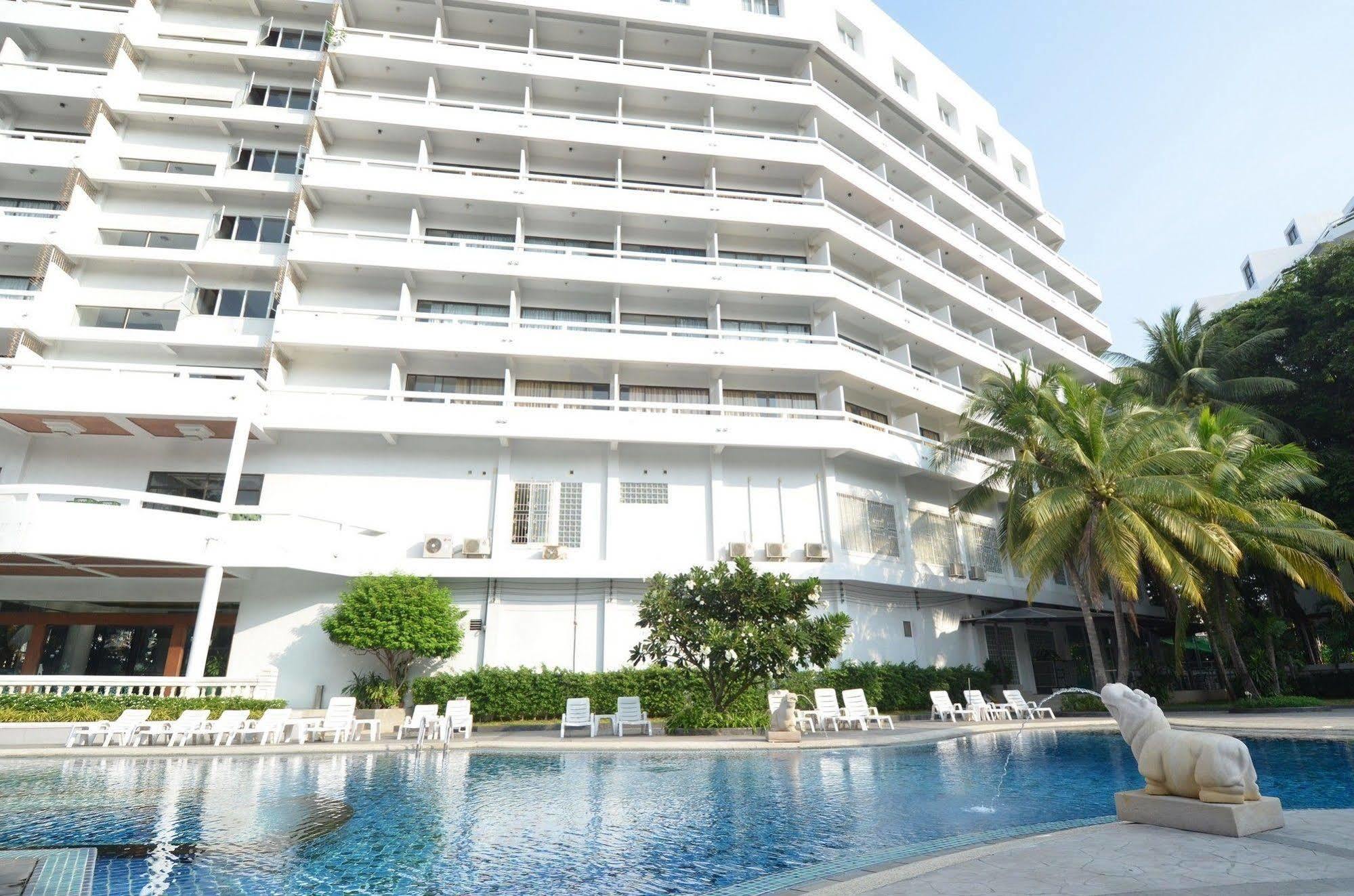 Welcome Plaza Hotel Паттая Екстер'єр фото