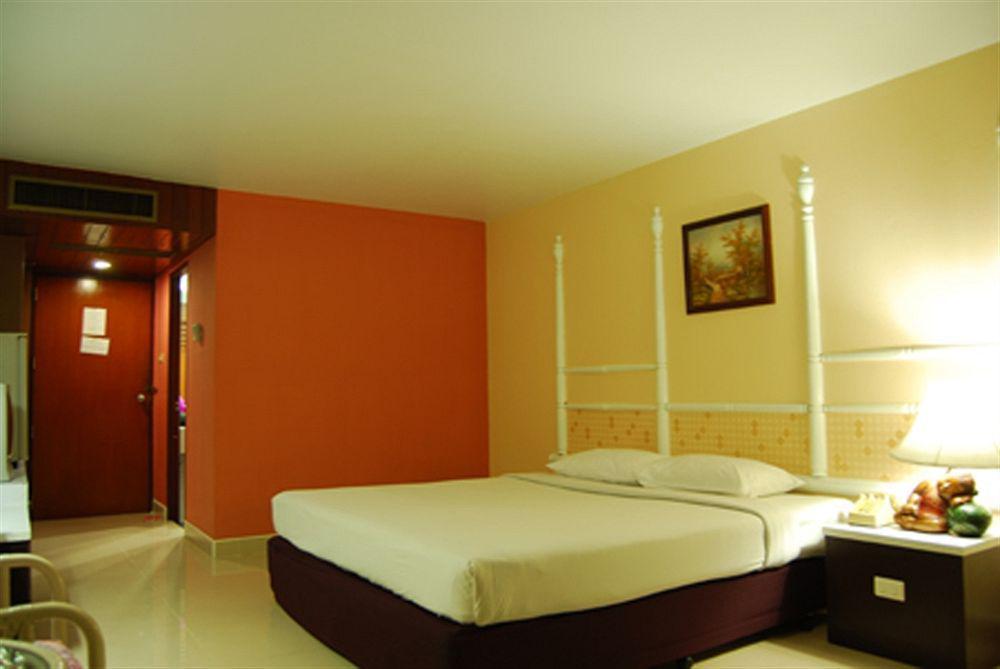 Welcome Plaza Hotel Паттая Екстер'єр фото